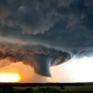 Thunderstorms will bring flood, tornado risk over the Midwest, Northeast