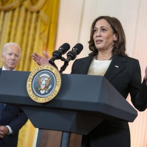 Trump Faces Uphill Battle Against Harris as Election Countdown Begins